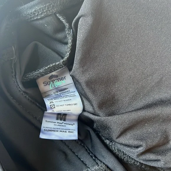 NWT, Medium Women's One Piece Swimsuits Tummy Control Swim Dresses Swimsuit. - Picture 11 of 11